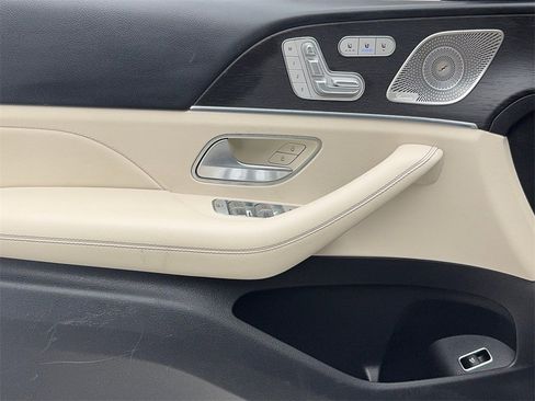 Used 2021 Mercedes-Benz GLS 450 4MATIC image 41