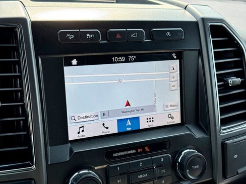 Used 2019 Ford F150 XLT w/ Equipment Group 302A Luxury AWD/4WD image 34