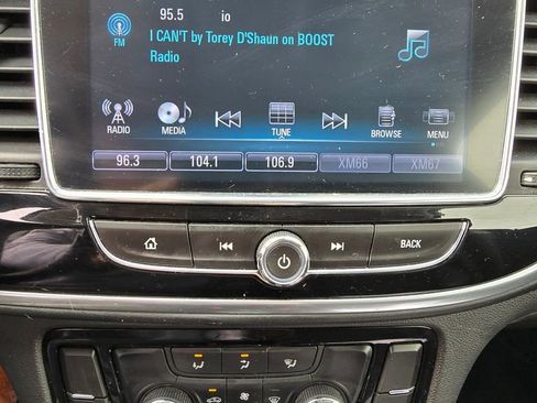 Used 2018 Buick Encore Preferred image 25