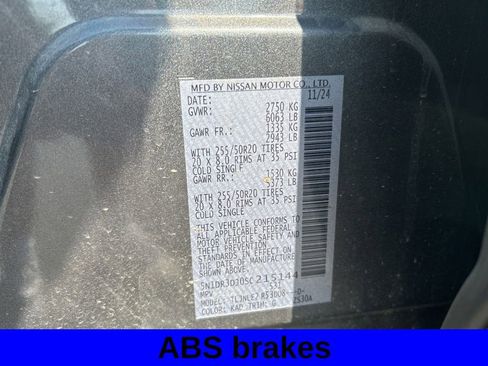Used 2025 Nissan Pathfinder Platinum AWD/4WD image 15