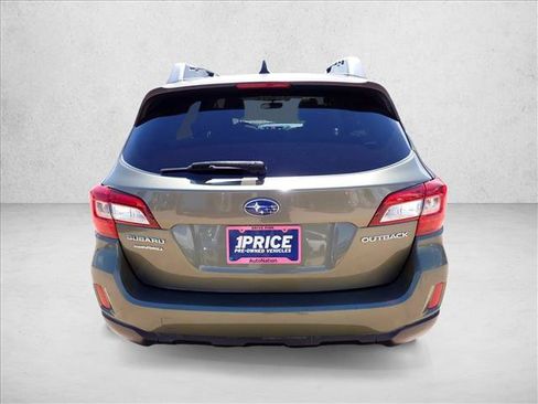 Used 2016 Subaru Outback 2.5i Premium AWD/4WD image 3