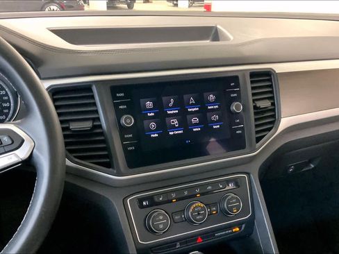 Used 2021 Volkswagen Atlas SE w/ Panoramic Sunroof Package image 7