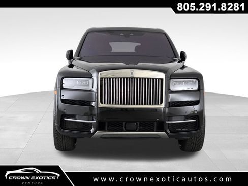 Used 2022 Rolls-Royce Cullinan w/ Interior Detailing Package AWD/4WD image 2