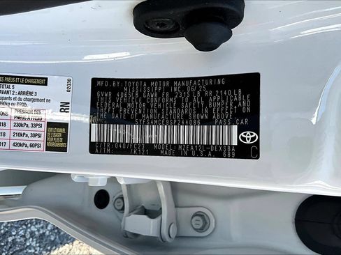 Used 2025 Toyota Corolla SE FWD image 22