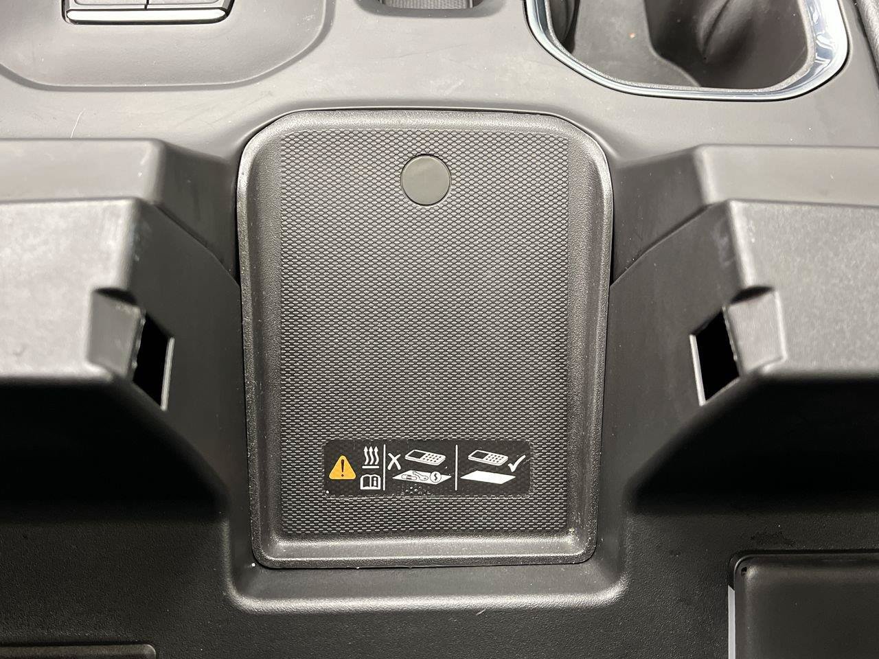 Certified 2024 GMC Sierra 1500 Denali AWD/4WD image 29