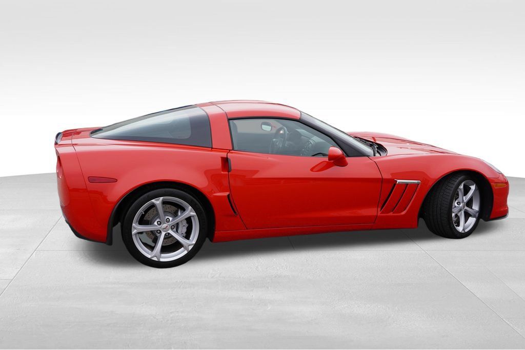 Used 2011 Chevrolet Corvette Grand Sport w/ Preferred Equipment Group RWD image 4