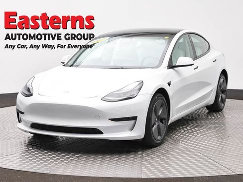 Used 2023 Tesla Model 3 Standard Range RWD image 1