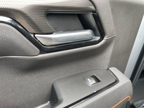 Used 2025 GMC Sierra 1500 AT4 w/ AT4 Premium Package image 47