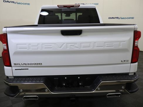 New 2026 Chevrolet Silverado 1500 LTZ w/ LTZ Premium Package AWD/4WD image 8