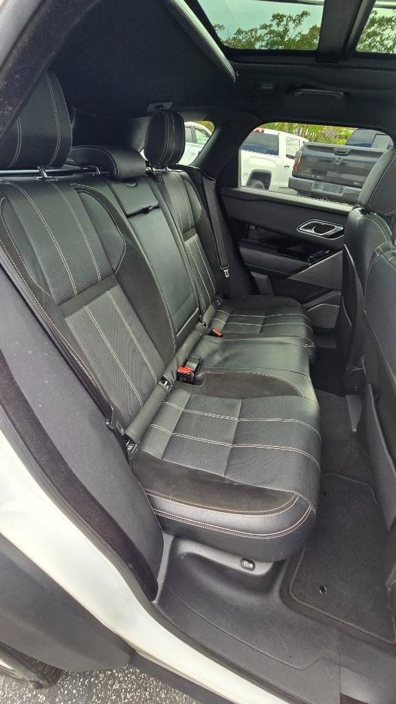 Used 2019 Land Rover Range Rover Velar R-Dynamic SE AWD/4WD image 18