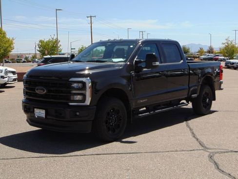 Used 2024 Ford F350 Lariat w/ Lariat Ultimate Package AWD/4WD image 8