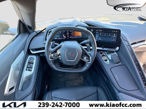 Used 2025 Chevrolet Corvette Stingray Preferred Conv w/ 2LT image 14