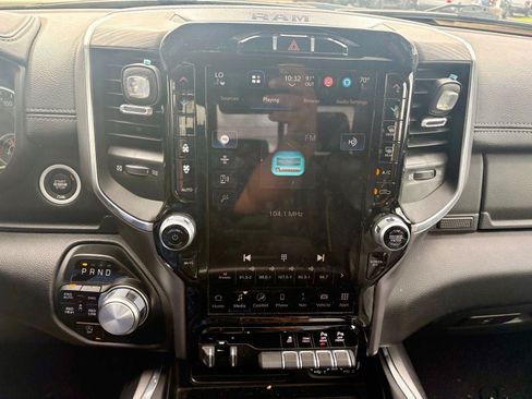 Used 2023 RAM 1500 Laramie AWD/4WD image 15