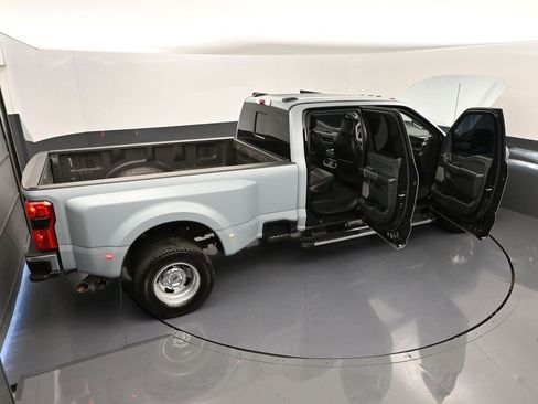 Used 2024 Ford F350 Lariat w/ Chrome Package image 53