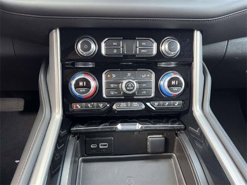 Certified 2023 GMC Yukon Denali image 21