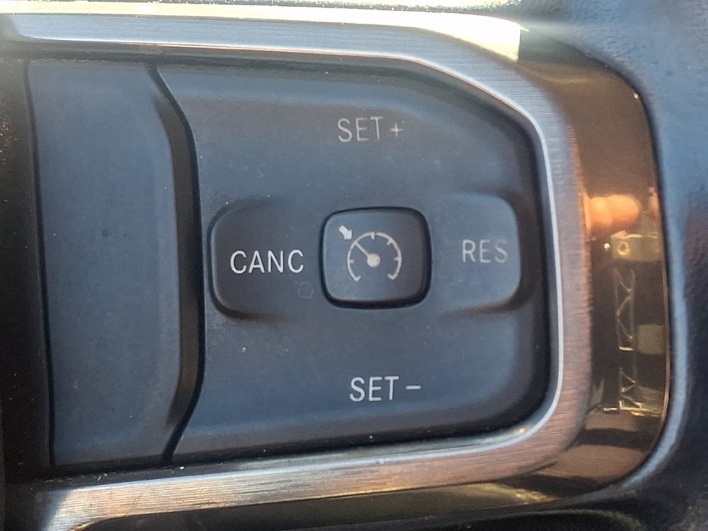 Used 2021 RAM 1500 Limited AWD/4WD image 22