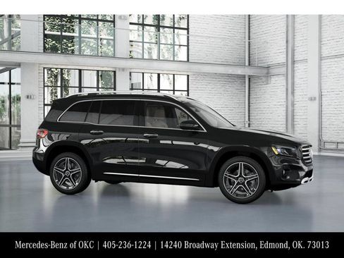 Used 2026 Mercedes-Benz GLB 250 image 14