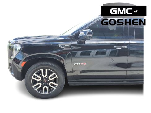 Used 2023 GMC Yukon AT4 w/ AT4 Premium Package AWD/4WD image 5