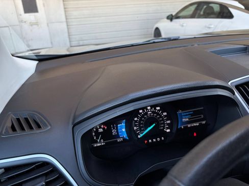 Used 2024 Ford Edge SEL AWD/4WD image 34