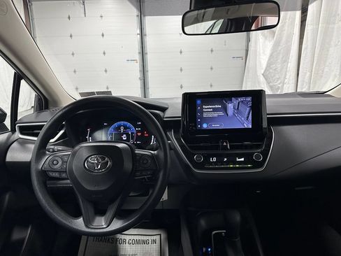 Used 2026 Toyota Corolla LE FWD image 16