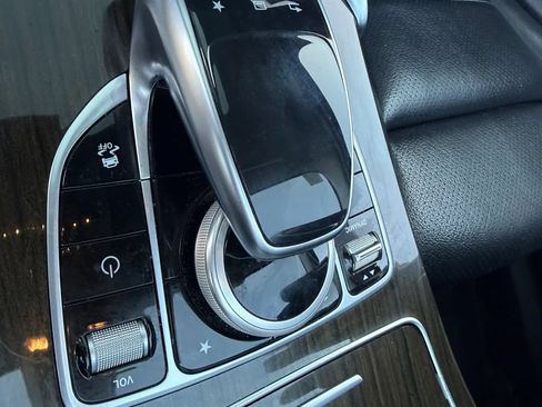 Used 2016 Mercedes-Benz GLC 300 4MATIC image 22