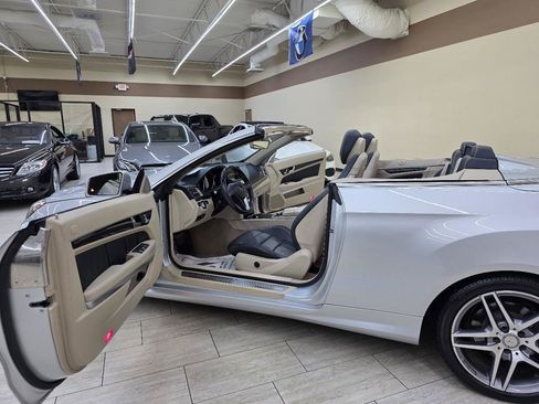 Used 2016 Mercedes-Benz E 550 Cabriolet image 17