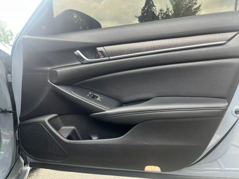 Used 2021 Honda Accord Touring image 20