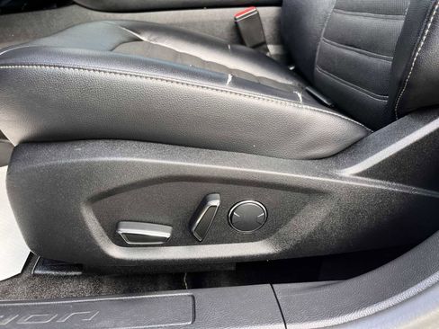 Used 2018 Ford Fusion SE w/ Equipment Group 201A image 34