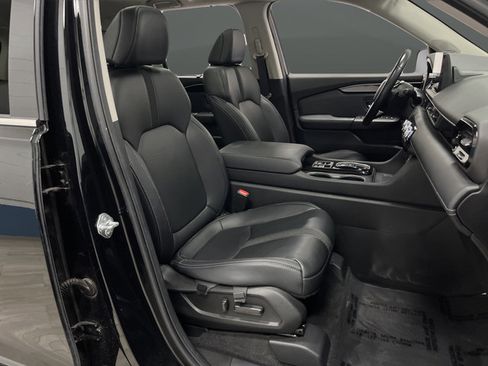 Used 2023 Honda Pilot Touring image 29