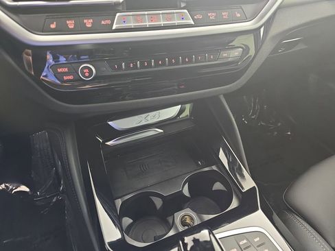 Certified 2025 BMW X4 xDrive30i w/ Premium Package AWD/4WD image 24