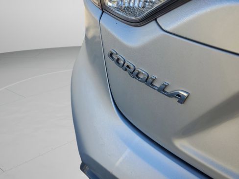 Used 2022 Toyota Corolla SE image 9