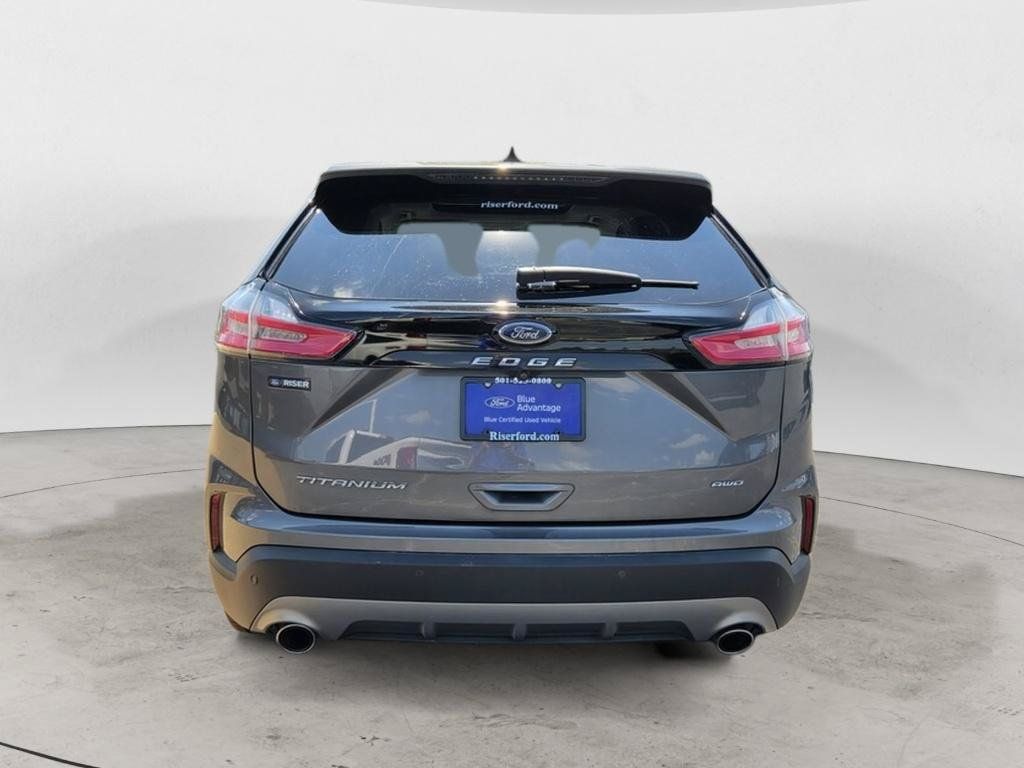 Certified 2022 Ford Edge Titanium AWD/4WD image 4
