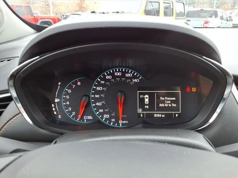 Used 2022 Chevrolet Trax LT w/ LT Convenience Package image 20