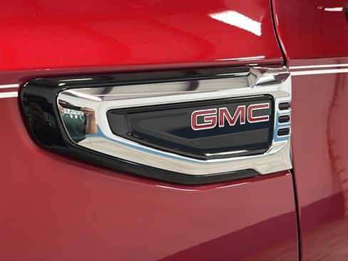 Used 2026 GMC Yukon Elevation AWD/4WD image 44