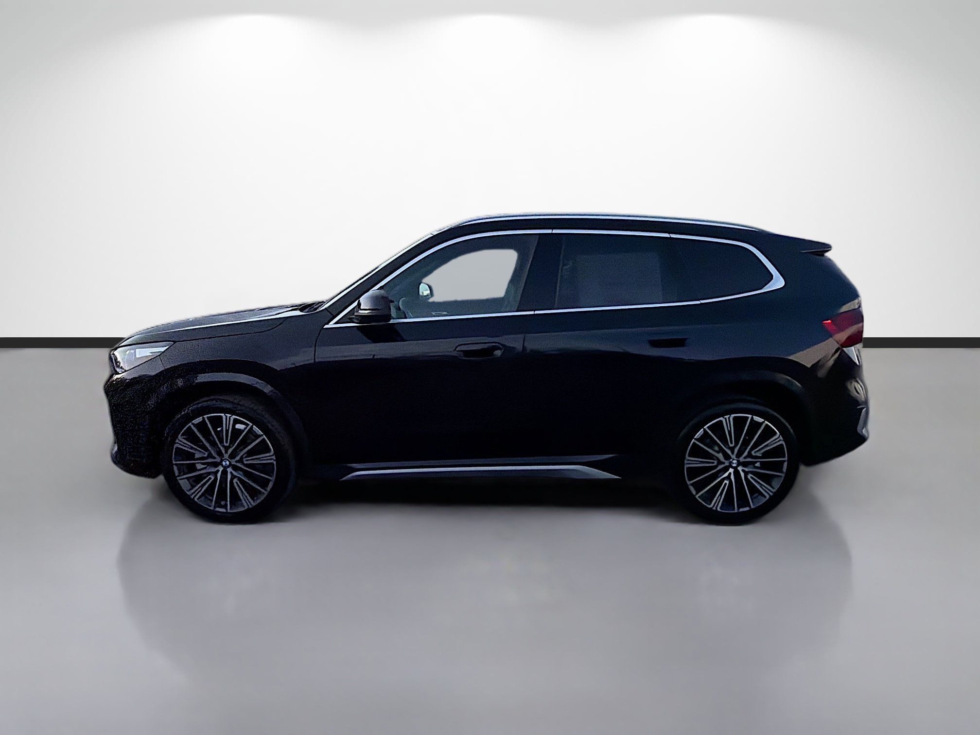 New 2026 BMW X1 xDrive28i w/ Technology Package AWD/4WD image 6