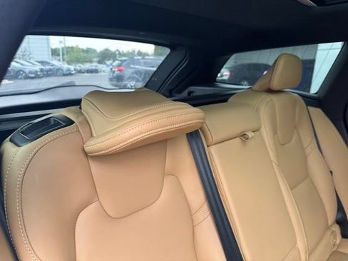 Used 2024 Volvo V90 B6 Cross Country Ultimate w/ Protection Package Premier AWD/4WD image 12