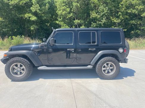 Used 2021 Jeep Wrangler Unlimited Sport AWD/4WD image 2