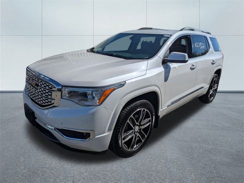 Used 2017 GMC Acadia Denali w/ Technology Package image 7
