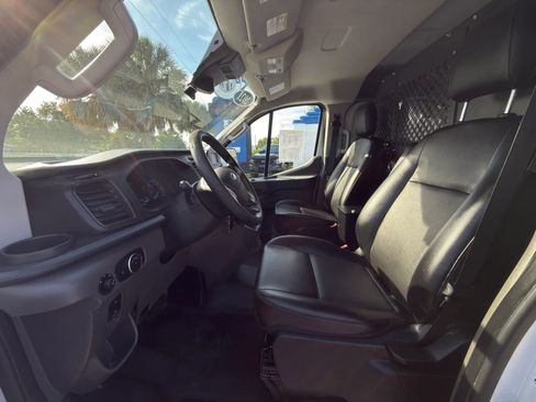 Used 2021 Ford Transit 250 Low Roof RWD image 9