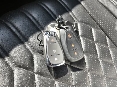 Used 2024 Chevrolet Equinox LS image 18