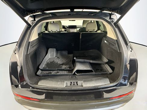 Used 2025 Lincoln Corsair FWD w/ Equipment Group 101A image 35