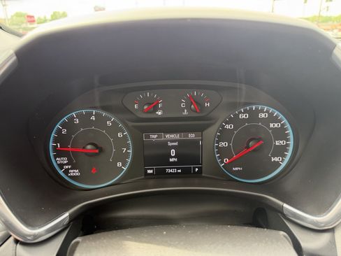 Used 2020 Chevrolet Equinox LS AWD/4WD image 25