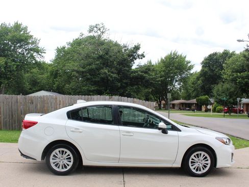Used 2017 Subaru Impreza 2.0i Premium AWD/4WD image 11