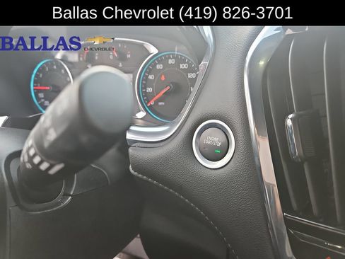 Certified 2023 Chevrolet Traverse LT FWD image 17