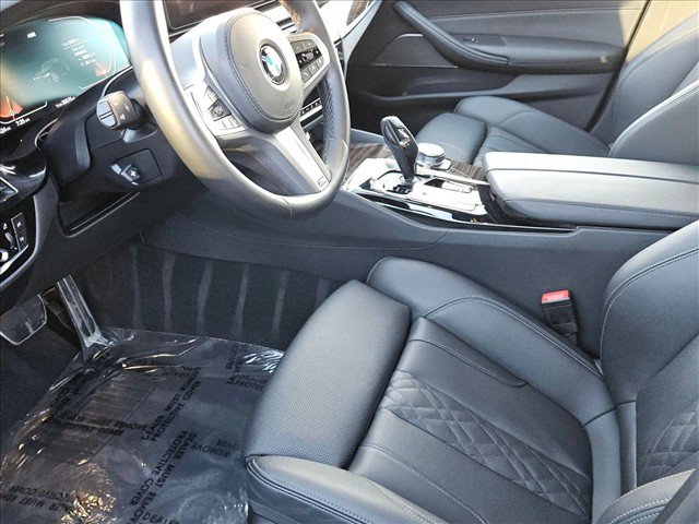 Used 2023 BMW 540i w/ M Sport Package RWD image 17