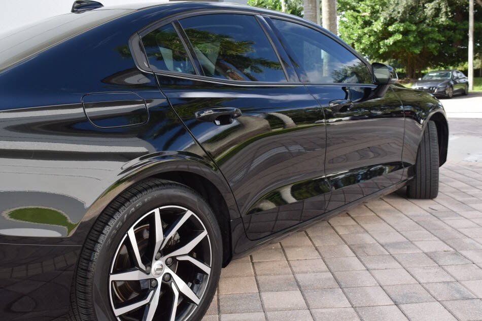 Used 2019 Volvo S60 T5 Momentum w/ Premium Package FWD image 24