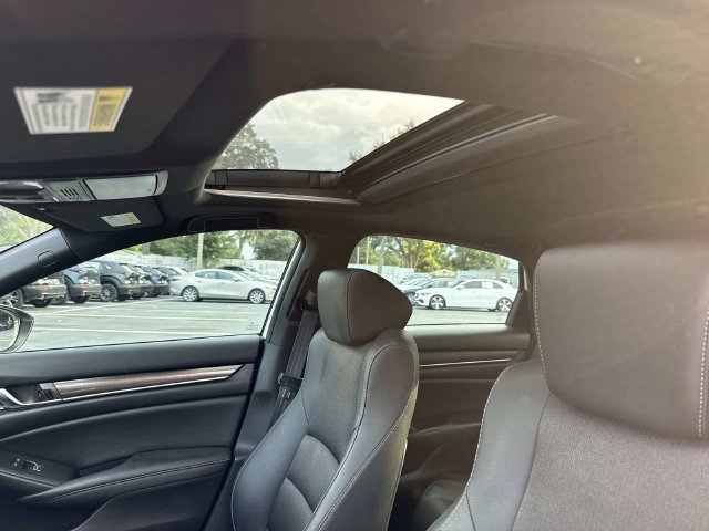 Used 2020 Honda Accord Sport image 27