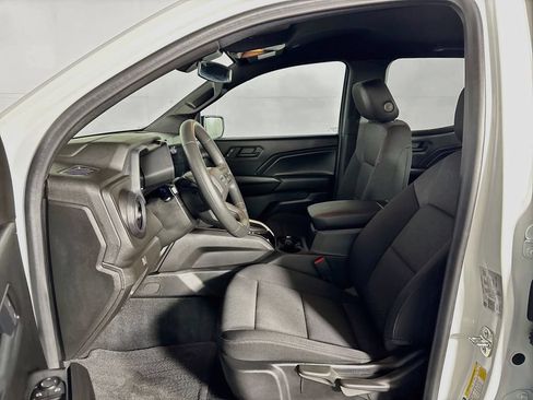 Used 2026 Chevrolet Colorado Trail Boss AWD/4WD image 11