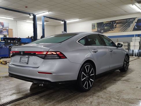 Used 2023 Honda Accord Touring image 31