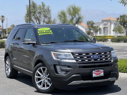 Used 2017 Ford Explorer Limited FWD image 1